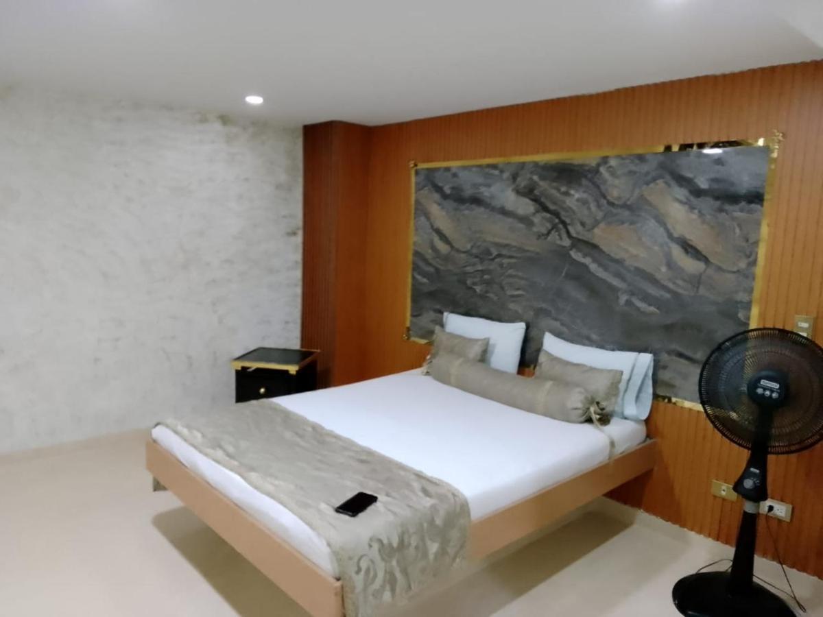Hotel El Playon Медельин Экстерьер фото