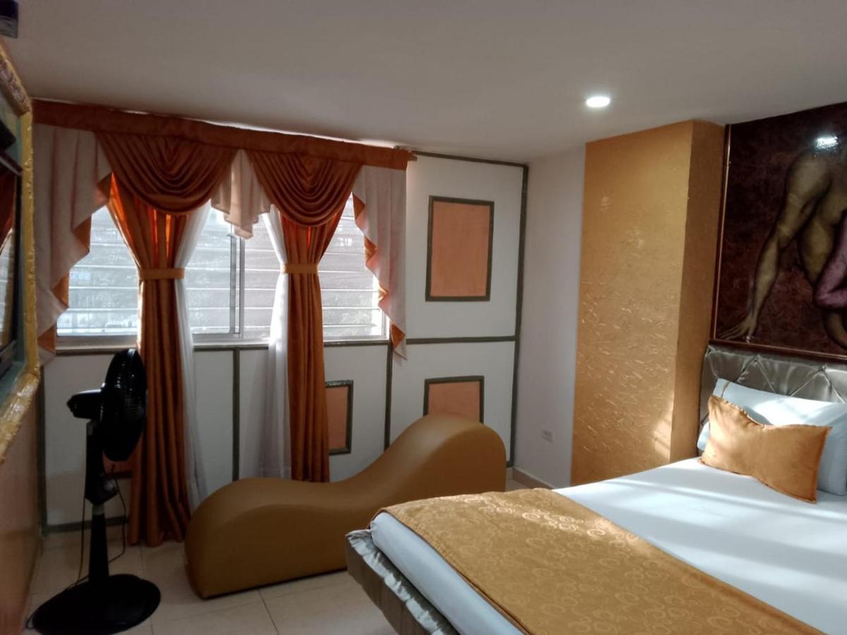 Hotel El Playon Медельин Экстерьер фото